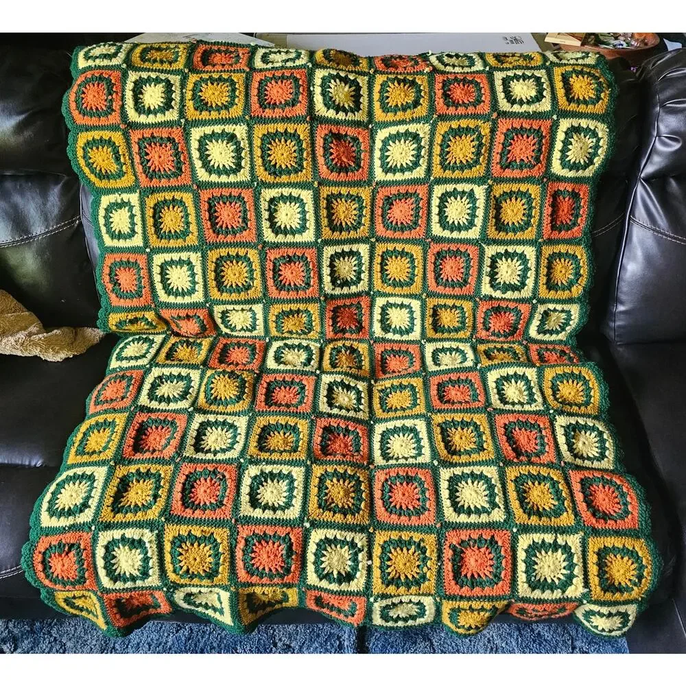 GRANNY SQUARE AFGHAN 4' x 6' Crochet Colorful Puff Balls Scalloped Edge GIFT